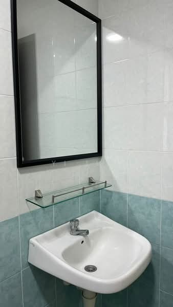 Desa Impiana untuk Untuk Disewa - RM 1,400 /bulan, Apr 2026 - Bathroom - PropertyGuru.com.my