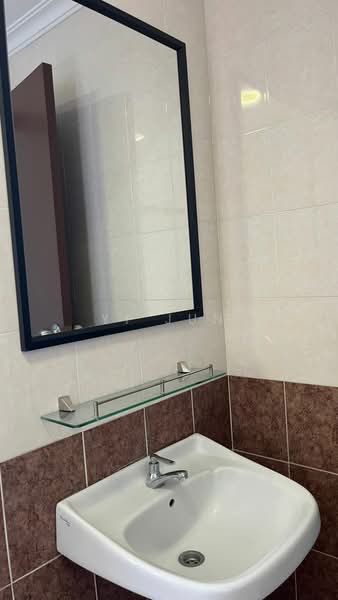 Desa Impiana untuk Untuk Disewa - RM 1,400 /bulan, Apr 2026 - Bathroom - PropertyGuru.com.my