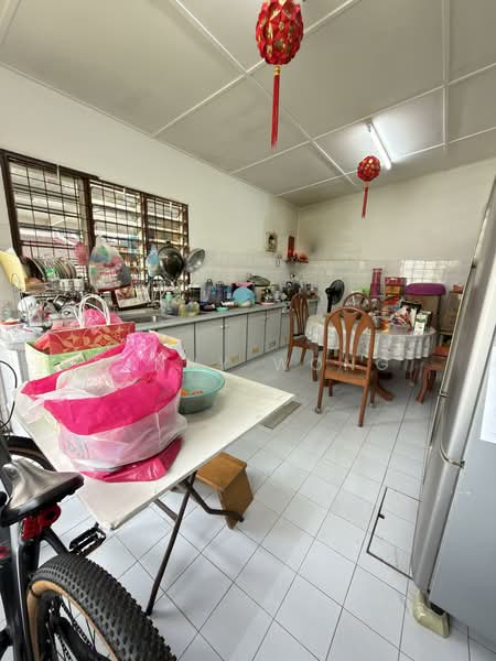 Single storey terrace house Lintang Sungai Ara untuk Untuk Dijual - RM 1,790,000, Mac 2026 - Kitchen - PropertyGuru.com.my