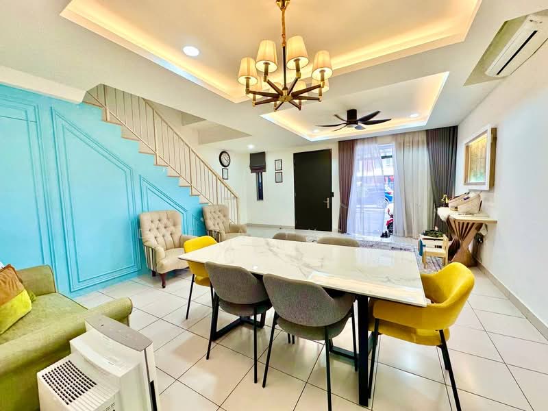 Bandar Bukit Raja : Lyra untuk Untuk Dijual - RM 700,000, Mac 2026 - Living Room - PropertyGuru.com.my