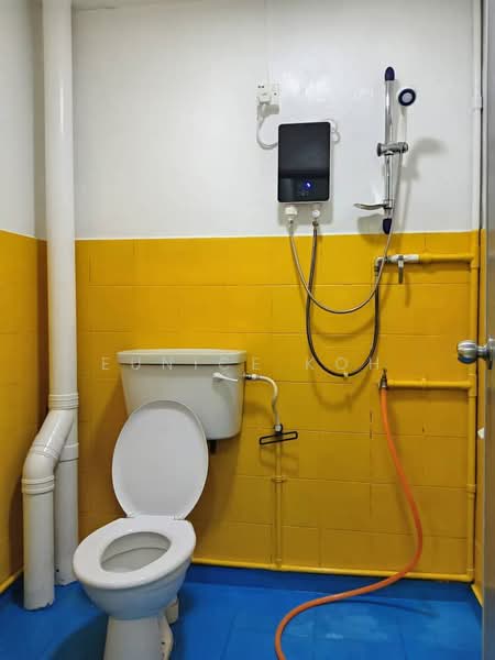 Putri Ria Apartment untuk Untuk Disewa - RM 1,500 /bulan, Mac 2026 - Bathroom - PropertyGuru.com.my