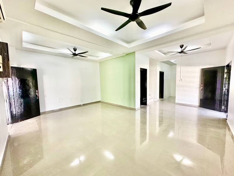2-storey Terraced House for Sale in Seksyen 7 (Shah Alam) - Deeya Yusof - Living Room - PropertyGuru.com.my