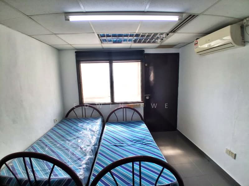 Taman Jubilee Phase 4 untuk Untuk Disewa - RM 850 /bulan, Mac 2026 - Bedroom - PropertyGuru.com.my