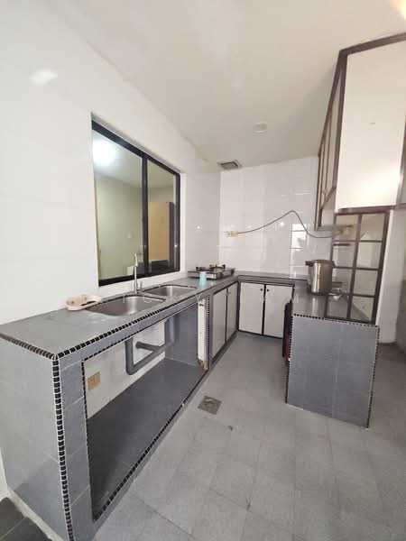 1-storey Terraced House for Sale in Skudai (Johor) - Vicky Lam - Kitchen - PropertyGuru.com.my