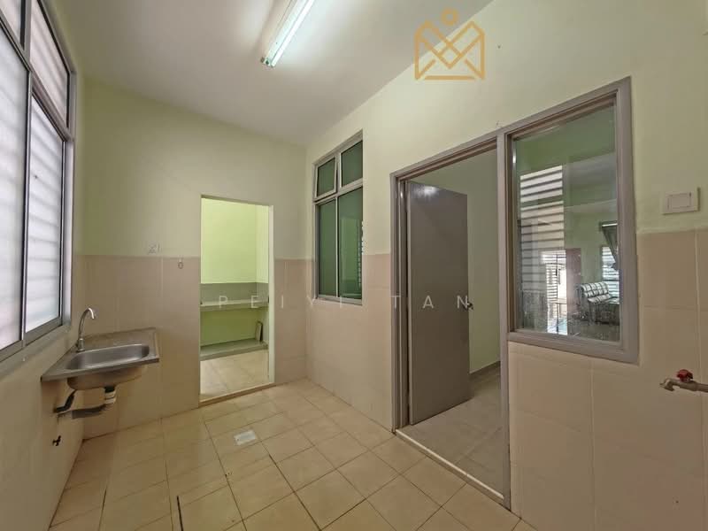 2-storey Terraced House for Sale in Taman Nusa Sentral (Iskandar Puteri (Nusajaya)) - PeiYi Tan - Kitchen - PropertyGuru.com.my