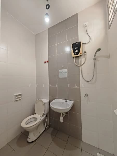 2-storey Terraced House for Sale in Taman Nusa Sentral (Iskandar Puteri (Nusajaya)) - PeiYi Tan - Bathroom - PropertyGuru.com.my