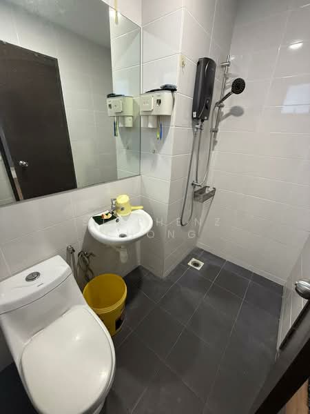 Service Residence @ Landmark Residence 1 untuk Untuk Disewa - RM 2,400 /bulan, Mac 2026 - Bathroom - PropertyGuru.com.my