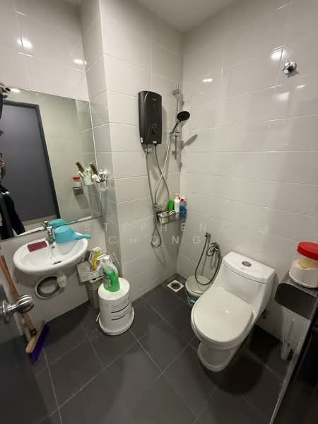 Service Residence @ Landmark Residence 1 untuk Untuk Disewa - RM 2,400 /bulan, Mac 2026 - Bathroom - PropertyGuru.com.my