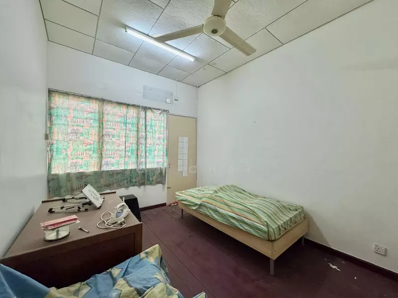 Semi-Detached House for Sale in Island Park (Jelutong) - CT CHAI - Bedroom - PropertyGuru.com.my