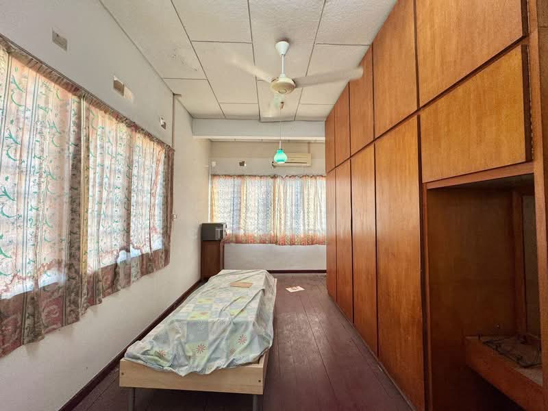 Semi-Detached House for Sale in Island Park (Jelutong) - CT CHAI - Bedroom - PropertyGuru.com.my