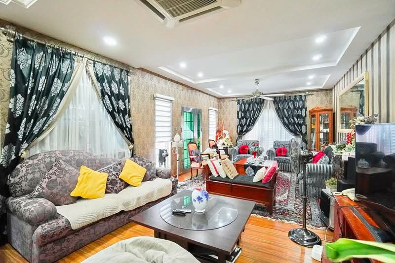Taman Seri Ampang untuk Untuk Dijual - RM 1,700,000, Mac 2026 - Living Room - PropertyGuru.com.my