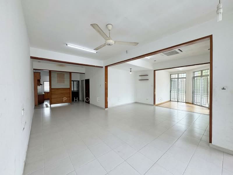 1-storey Terraced House for Sale in Taman Puteri Wangsa (Ulu Tiram) - Phoebe Foo - Living Room - PropertyGuru.com.my