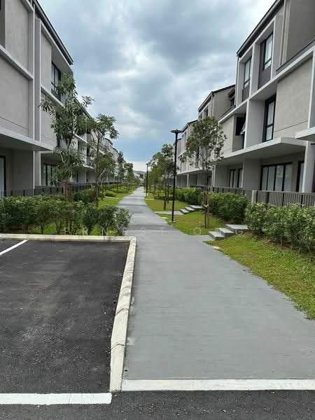 2.5-storey Terraced House for Sale in Taman Bukit Serdang (Seri Kembangan) - Ernest Ong - Exterior - PropertyGuru.com.my