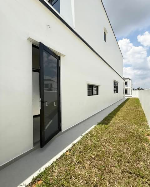 Cluster House for Sale in Iskandar Puteri (Nusajaya) (Johor) - William Tay - Exterior - PropertyGuru.com.my