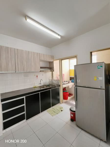 Apartment for Rent at Seri Intan Apartment - Alvin Lim - Kitchen - PropertyGuru.com.my
