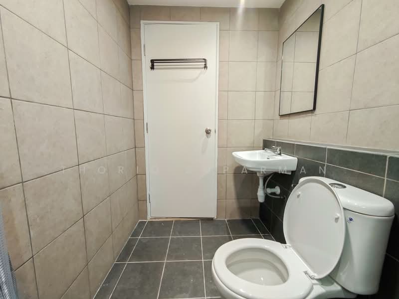Condominium for Rent at Residensi Dutamas Dahlia - Thoriq Suparman - Bathroom - PropertyGuru.com.my