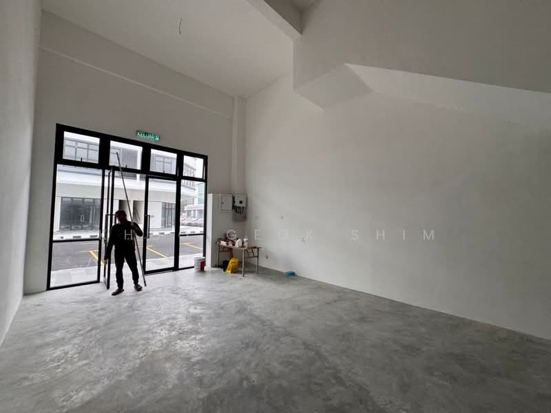 Shop for Rent in Bandar Bukit Tinggi (Klang) - KHOO GEOK SHIM - Entrance - PropertyGuru.com.my