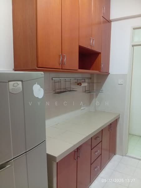 Apartment for Rent at Parkview Towers - Vynecia Oh - Kitchen - PropertyGuru.com.my