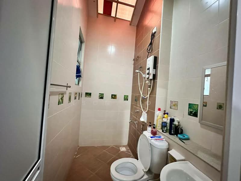 2-storey Terraced House for Sale in Mutiara Rini (Skudai) - Anson Hiong - Bathroom - PropertyGuru.com.my