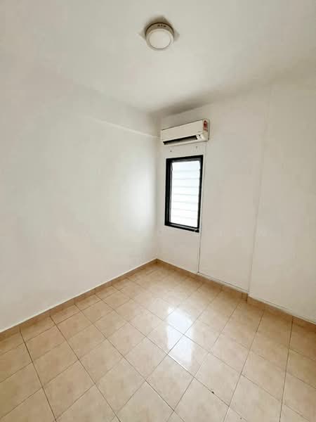 Apartment for Rent at Bayu Puteri 3 - Dominic Chow - Interior - PropertyGuru.com.my