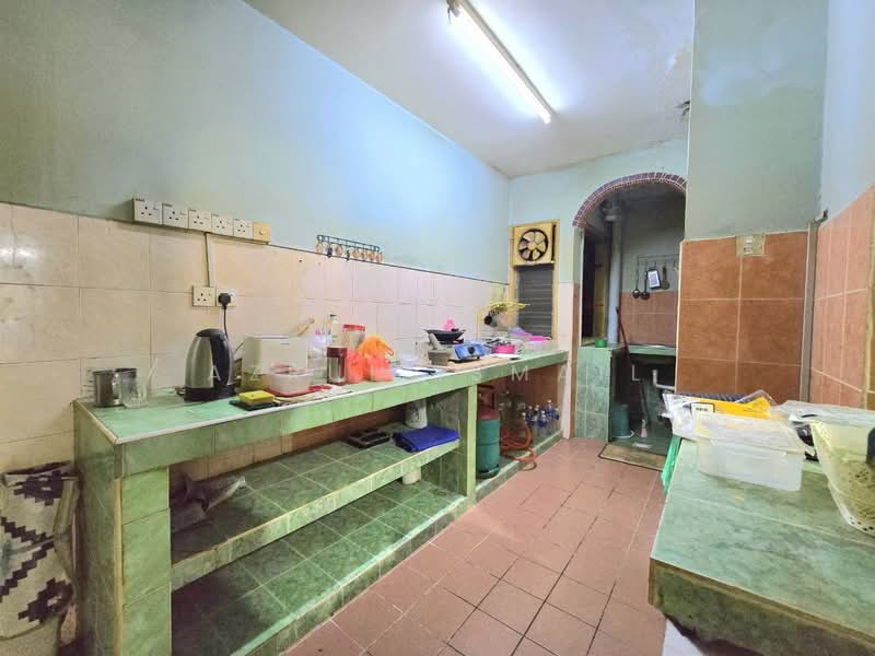 Dahlia untuk Untuk Dijual - RM 160,000, Mac 2026 - Kitchen - PropertyGuru.com.my