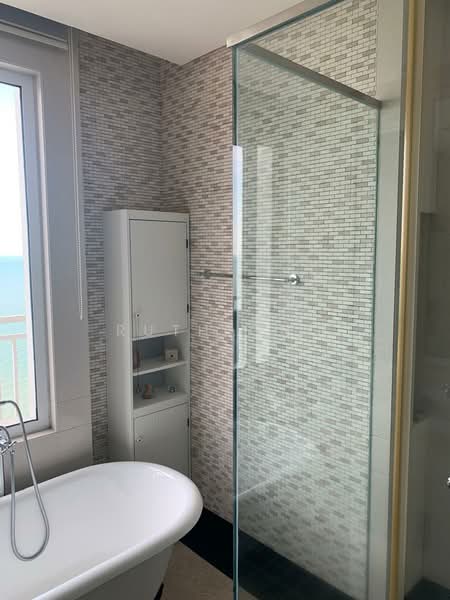 Quayside Seafront Resort Condominiums untuk Untuk Disewa - RM 7,100 /bulan, Mac 2026 - Bathroom - PropertyGuru.com.my