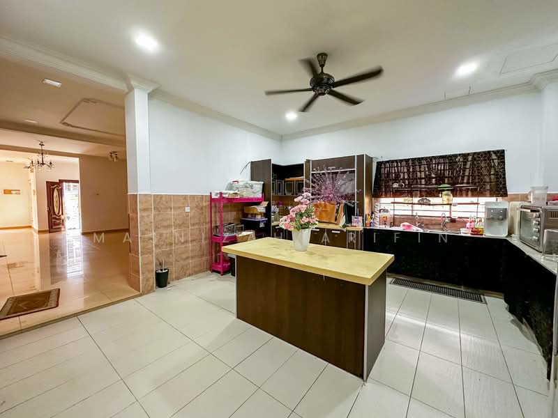 Taman Desa Impian Kajang untuk Untuk Dijual - RM 1,200,000, Mac 2026 - Kitchen - PropertyGuru.com.my
