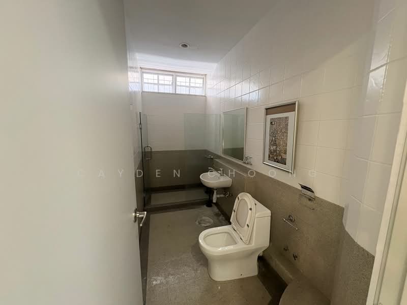 Shop / Office for Rent in Pulau Tikus (Penang) - Cayden Choong - Bathroom - PropertyGuru.com.my