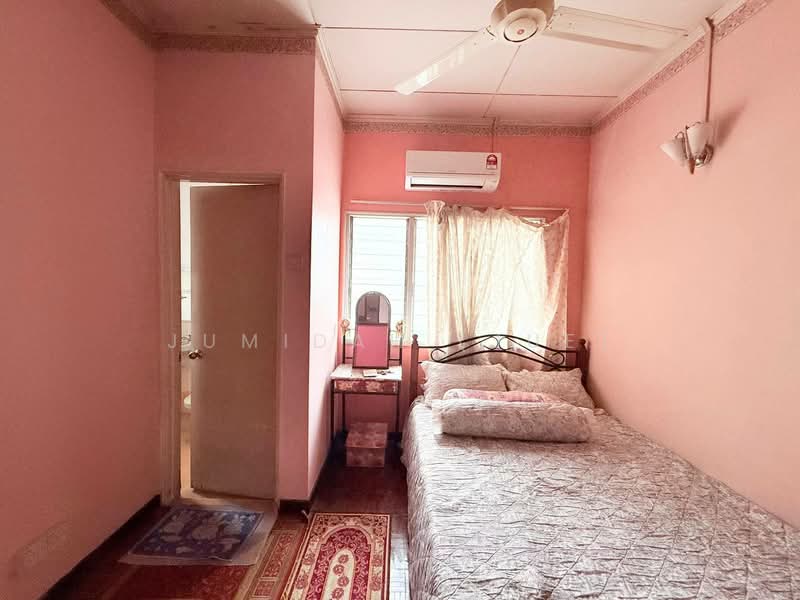 2-storey Terraced House for Sale in Usj 11 (Subang Jaya) - JUMIDAH (JUE) - Bedroom - PropertyGuru.com.my