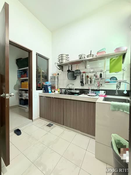 Semi-Detached House for Sale in Setia Utama (Setia Alam) - Joanne Pua - Kitchen - PropertyGuru.com.my