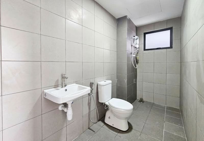 Service Residence for Rent at Residensi Bukit Tiara - Chris Tye - Bathroom - PropertyGuru.com.my