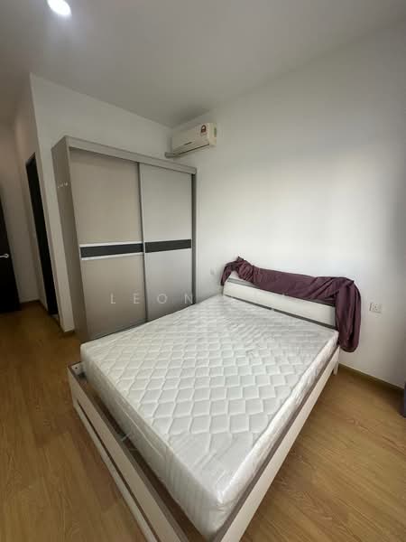 Condominium for Rent at Bay Laurel @ Country Garden Danga Bay - Leon Lim - Bedroom - PropertyGuru.com.my
