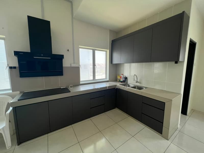 Ipoh botani gated guarded partial furnished upper unit townhouse for rent untuk Untuk Disewa - RM 1,500 /bulan, Mac 2026 - PropertyGuru.com.my