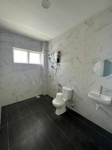 Ipoh botani gated guarded partial furnished upper unit townhouse for rent untuk Untuk Disewa - RM 1,500 /bulan, Mac 2026 - PropertyGuru.com.my