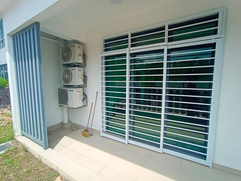 D'Secret Garden (Pangsapuri Kempas Indah) untuk Untuk Dijual - RM 450,000, Mac 2026 - Exterior - PropertyGuru.com.my