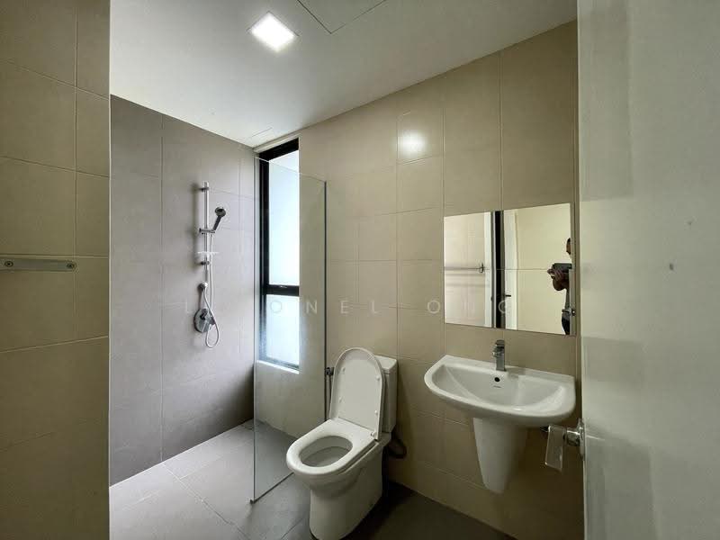 2nd Bathroom