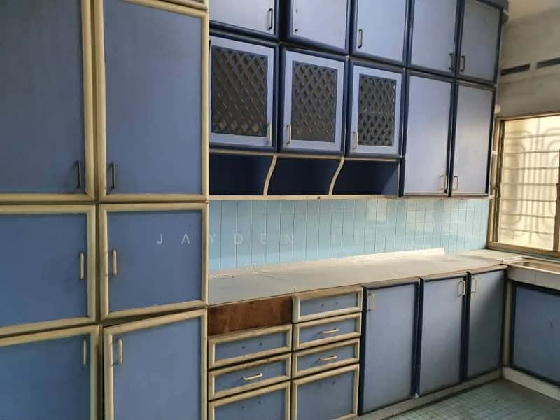 Taman Sri Gadong untuk Untuk Dijual - RM 450,000, Mac 2026 - Kitchen - PropertyGuru.com.my
