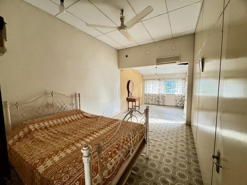 Semi-Detached House for Sale in Island Park (Jelutong) - CT CHAI - Bedroom - PropertyGuru.com.my