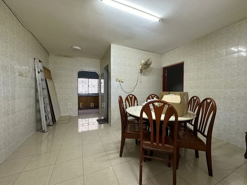 2-storey Terraced House for Sale in Skudai (Johor) - Derrick Ng - Dining Room - PropertyGuru.com.my