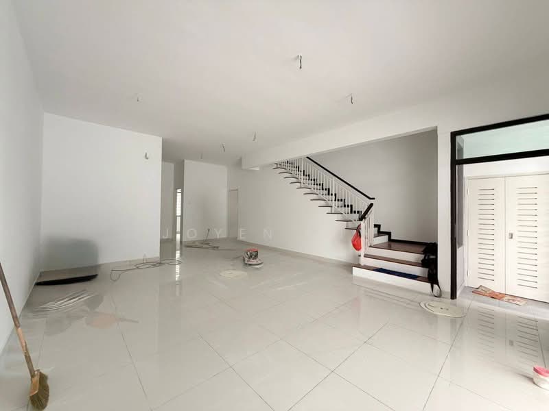 Rini Homes 7 untuk Untuk Dijual - RM 799,000, Apr 2026 - Living Room - PropertyGuru.com.my