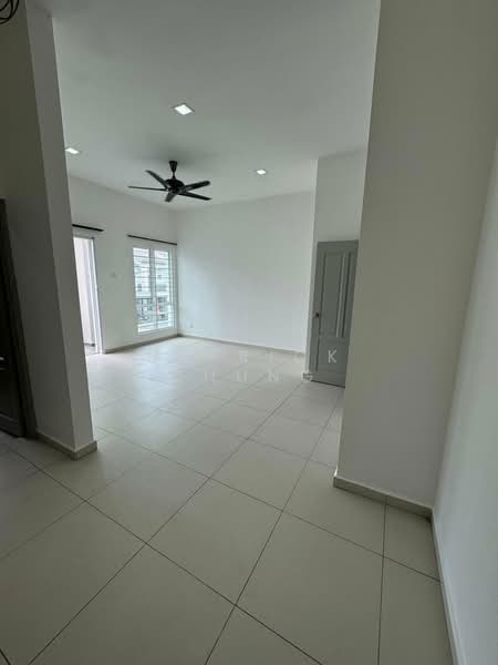 2-storey Terraced House for Sale in Ipoh (Perak) - Derrick Chung - Living Room - PropertyGuru.com.my