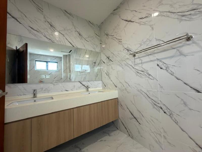 Condominium for Sale at Sri Kenny - Thong Wan See - Bathroom - PropertyGuru.com.my
