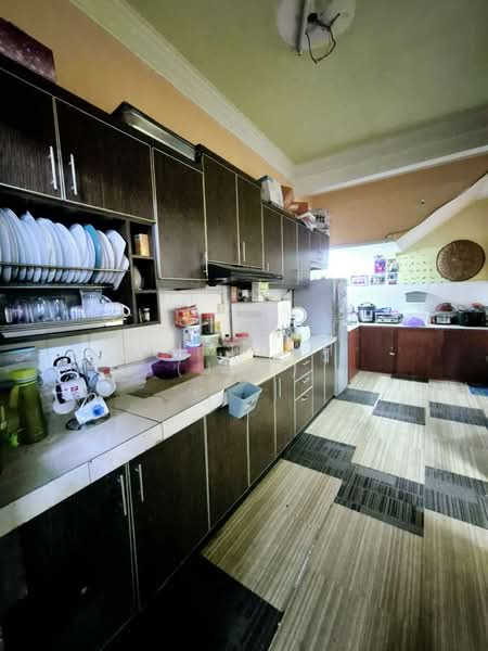 Saujana Utama 3 untuk Untuk Dijual - RM 459,000, Mac 2026 - Kitchen - PropertyGuru.com.my