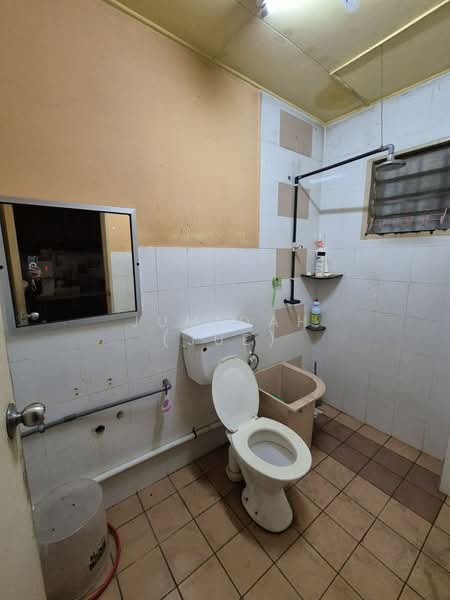 Saujana Utama 3 untuk Untuk Dijual - RM 459,000, Mac 2026 - Bathroom - PropertyGuru.com.my