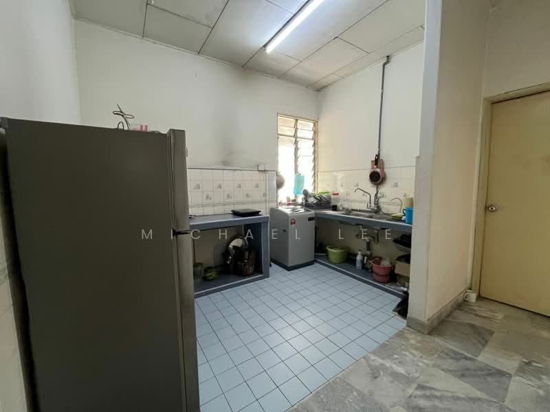 Subang Perdana Goodyear Court 6 untuk Untuk Disewa - RM 309,999 /bulan, Mac 2026 - Kitchen - PropertyGuru.com.my