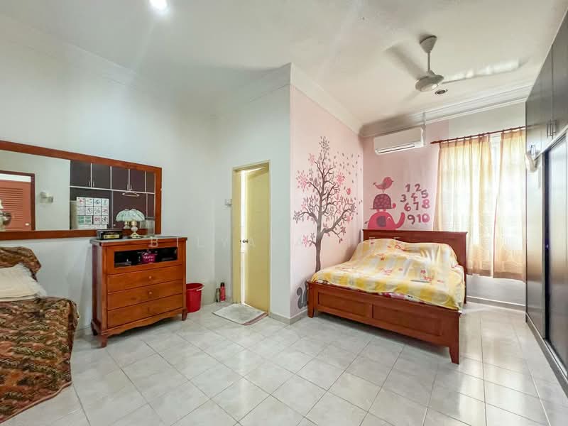 Semi-Detached House for Sale in Bangi (Selangor) - BILYA ARIFF - PropertyGuru.com.my
