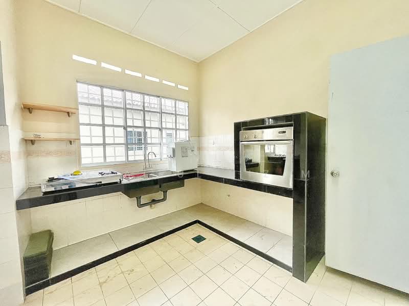 1-storey Terraced House for Sale in Banting (Selangor) - Khairul Nizam - Kitchen - PropertyGuru.com.my
