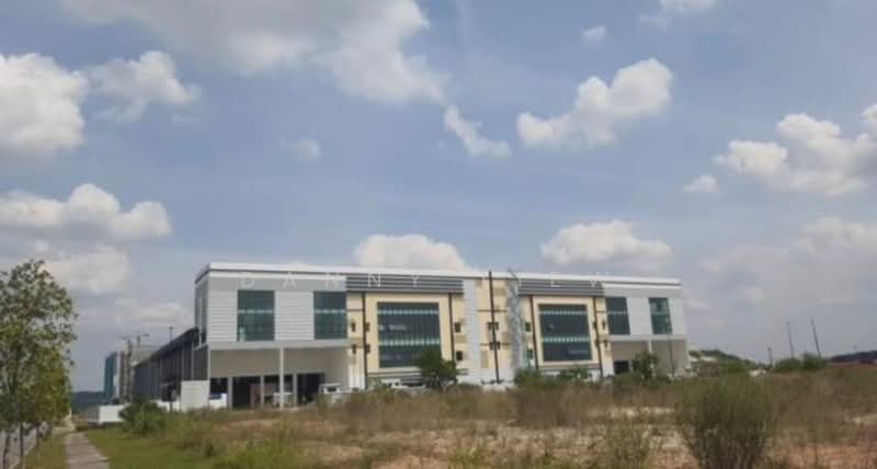 Warehouse for Rent in Eco Business Park V (Puncak Alam) - Danny Liew - Exterior - PropertyGuru.com.my