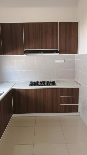 Sejati Lakeside 2 untuk Untuk Disewa - RM 5,500 /bulan, Mac 2026 - Kitchen - PropertyGuru.com.my