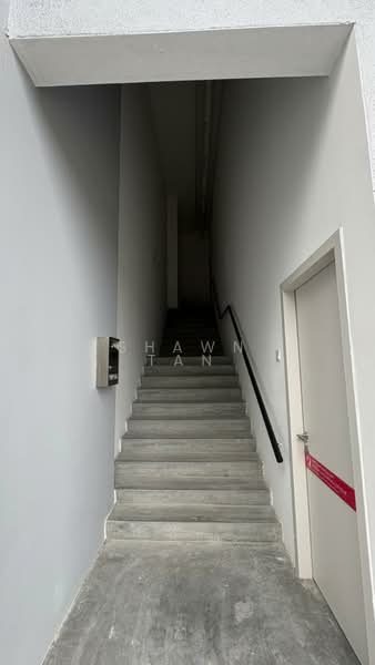 Shop / Office for Rent in Jalan Klang Lama (Old Klang Road) (Kuala Lumpur) - Shawn Tan - Corridor - PropertyGuru.com.my